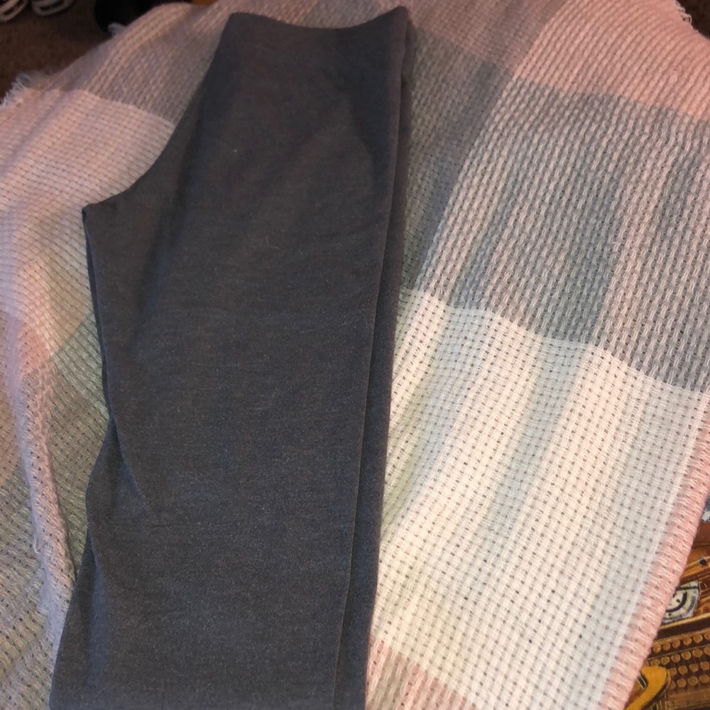 Grey leggings